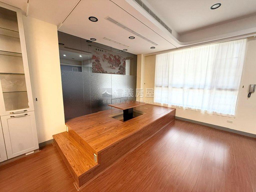 渴望園區綠意溫馨透天別墅房屋室內格局與周邊環境
