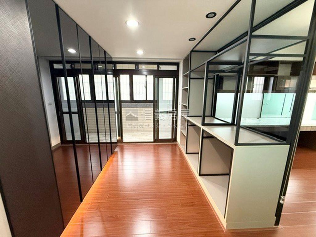 渴望園區綠意溫馨透天別墅房屋室內格局與周邊環境