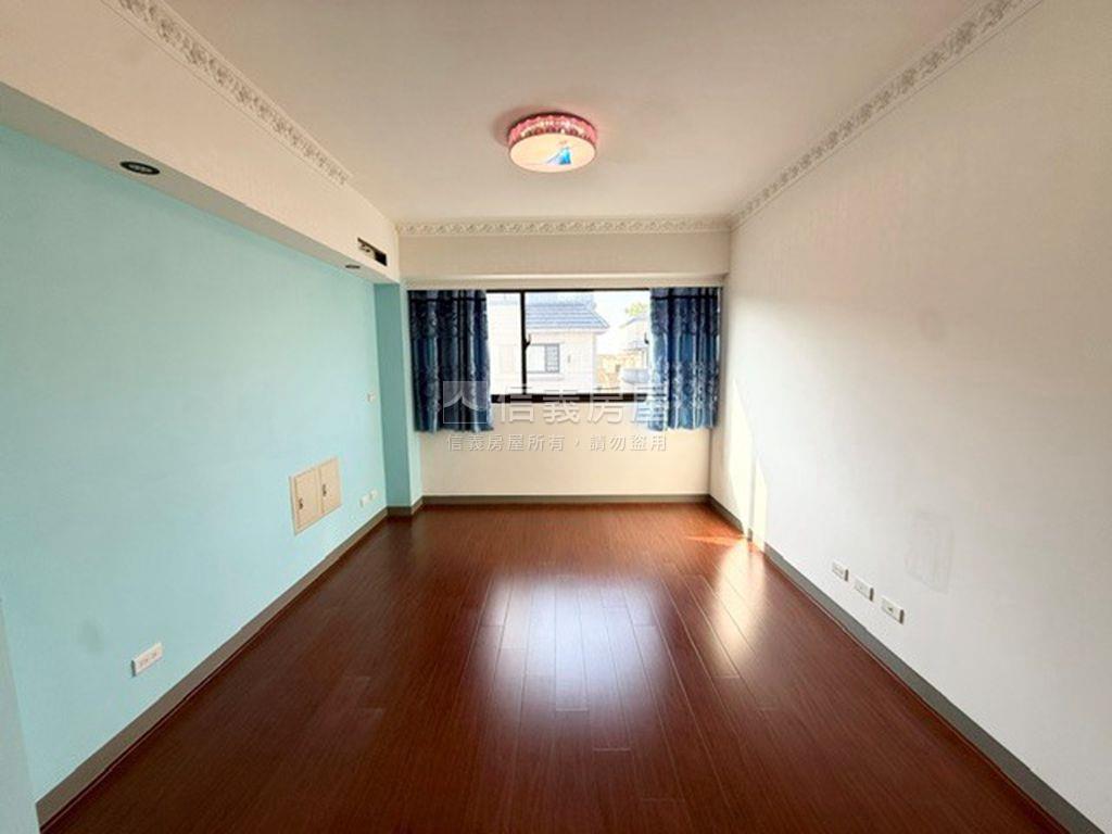 渴望園區綠意溫馨透天別墅房屋室內格局與周邊環境