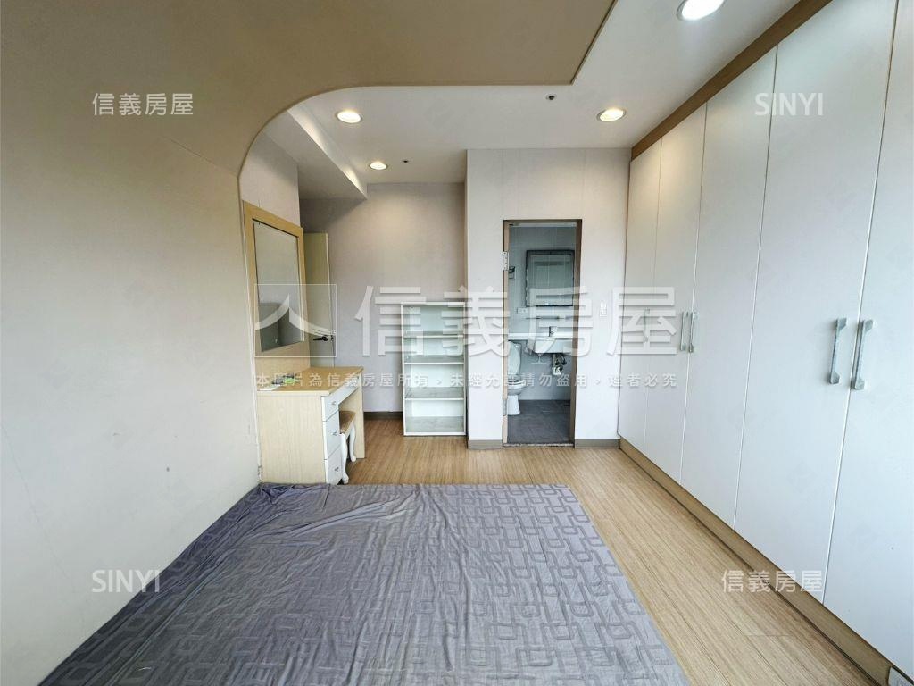 新埔捷運景觀三房稀有釋出房屋室內格局與周邊環境