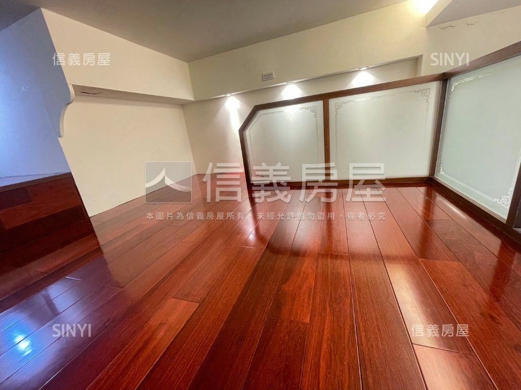潤泰復興ＧＯＧＯ挑高美宅房屋室內格局與周邊環境