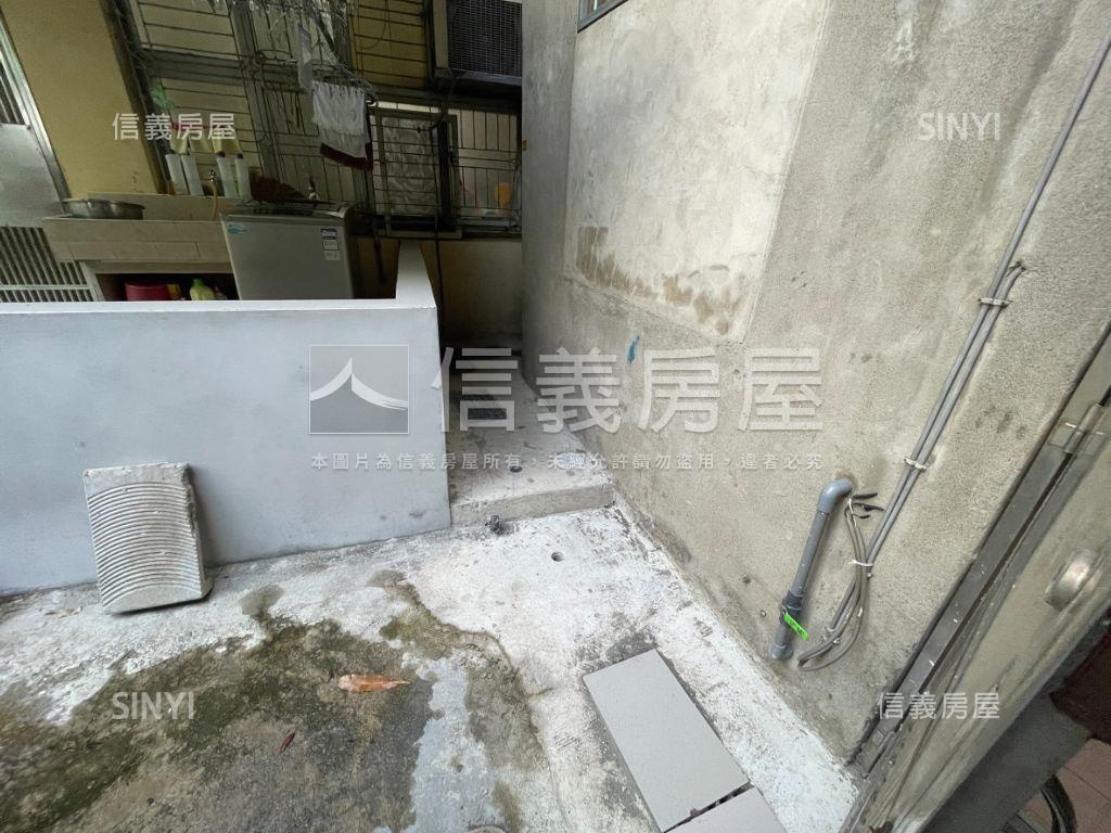 近城隍廟好整理起家厝房屋室內格局與周邊環境