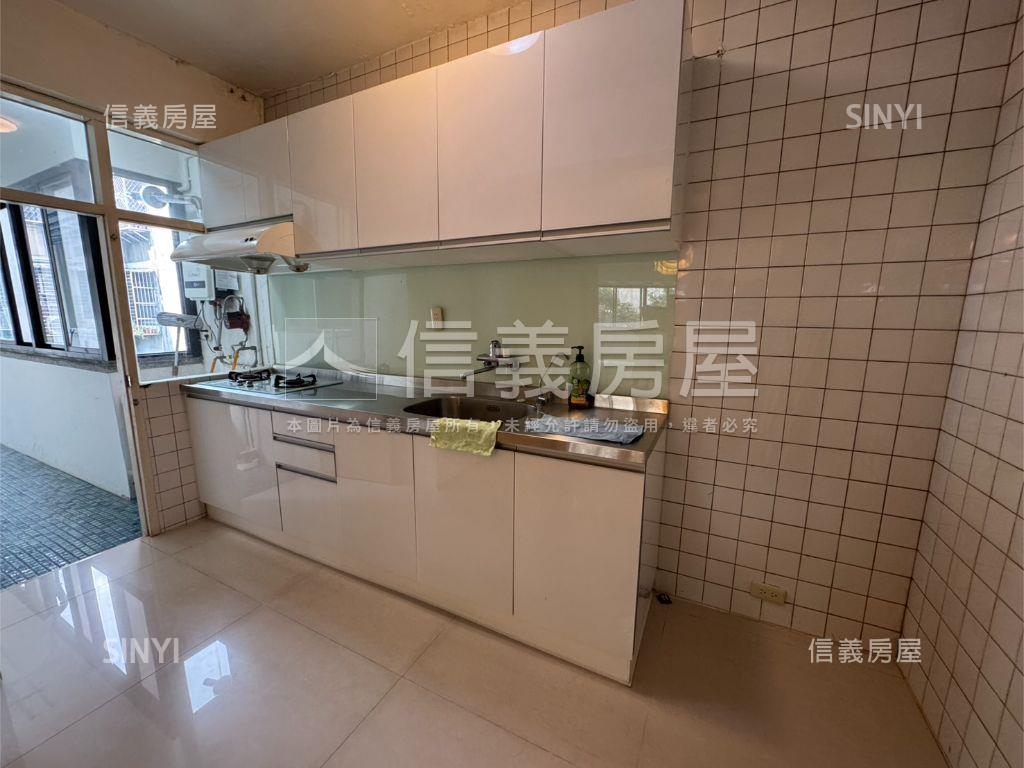 新案民生質感公寓三樓房屋室內格局與周邊環境