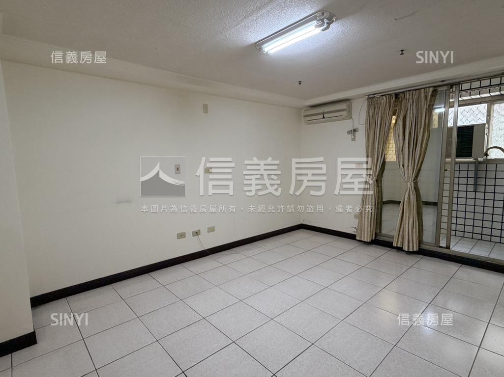 建興學區首選／次頂樓三房房屋室內格局與周邊環境