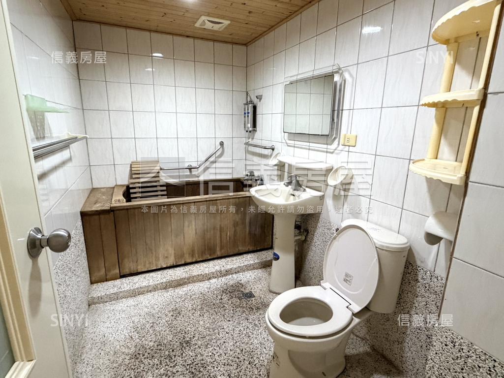 建興學區首選／次頂樓三房房屋室內格局與周邊環境