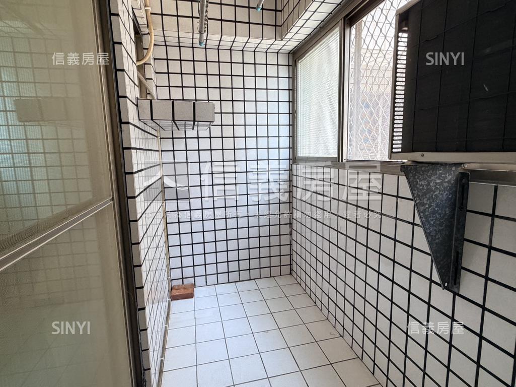 建興學區首選／次頂樓三房房屋室內格局與周邊環境