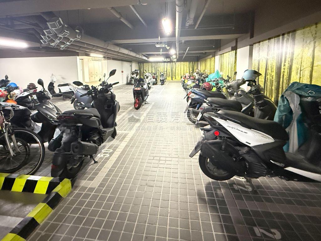精緻三重站兩房坡坪車位房屋室內格局與周邊環境