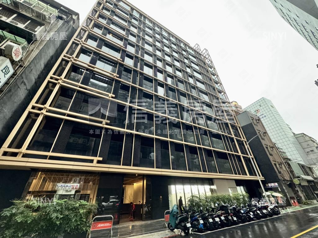東騰界高樓毛胚房屋室內格局與周邊環境