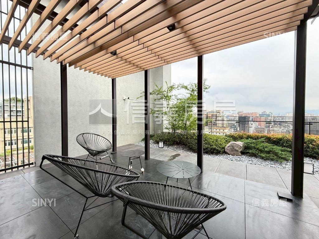 東騰界高樓毛胚房屋室內格局與周邊環境