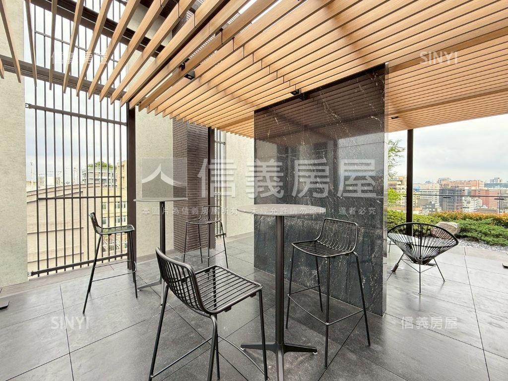 東騰界高樓毛胚房屋室內格局與周邊環境