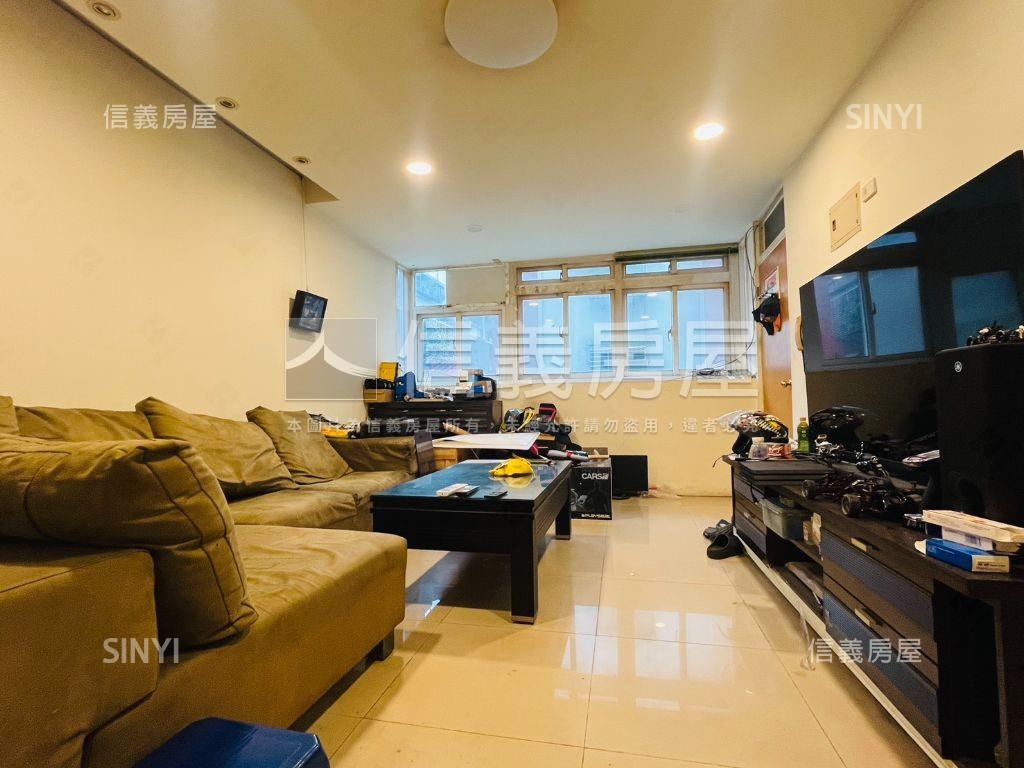 三樓邊間！低總價兩房房屋室內格局與周邊環境