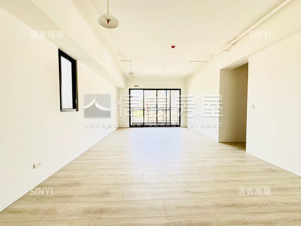 專任華太松庭未住雙平車位房屋室內格局與周邊環境