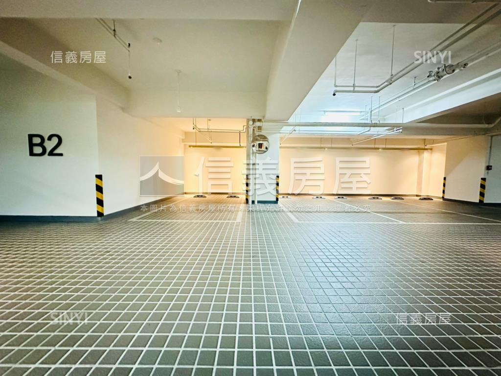 專任華太松庭未住雙平車位房屋室內格局與周邊環境