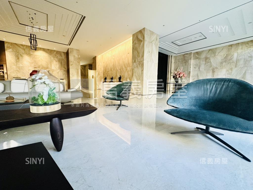 專任華太松庭未住雙平車位房屋室內格局與周邊環境