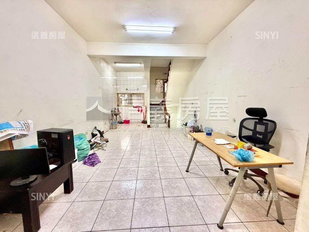 小資族新加坡式車庫透天房屋室內格局與周邊環境