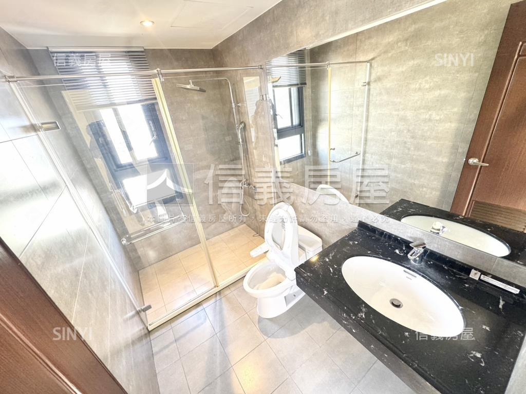 大里親家高樓坡平３房房屋室內格局與周邊環境