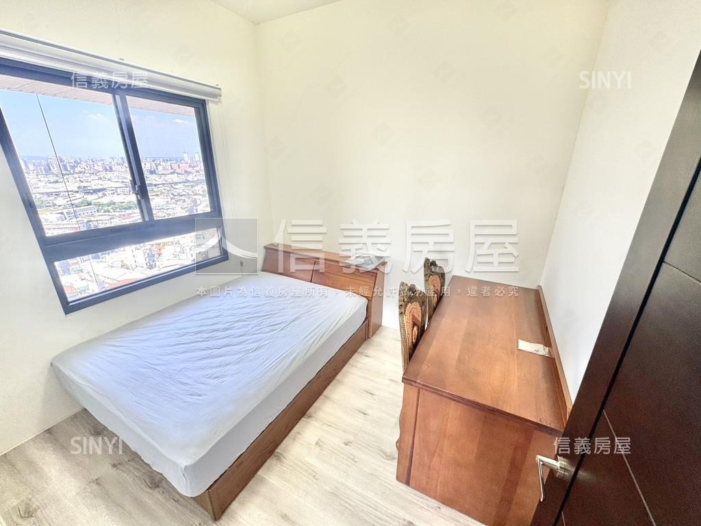 大里親家高樓坡平３房房屋室內格局與周邊環境