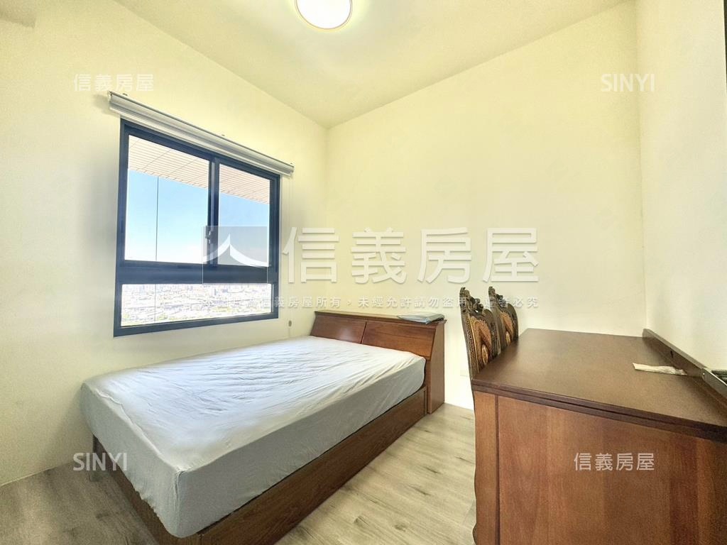 大里親家高樓坡平３房房屋室內格局與周邊環境