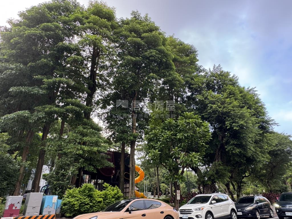 愛買一樓攤位房屋室內格局與周邊環境