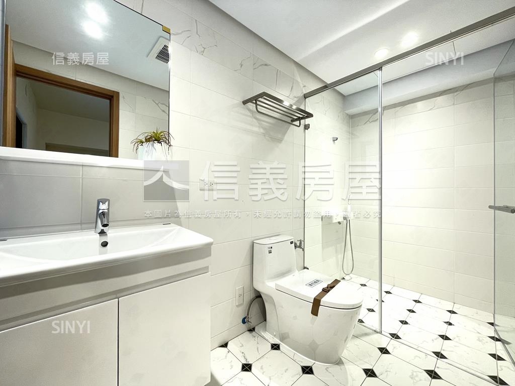 懋榮花雨歇質感大面寬店住房屋室內格局與周邊環境