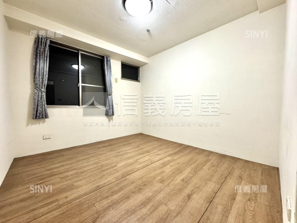 買代－南屯兩房車位房屋室內格局與周邊環境