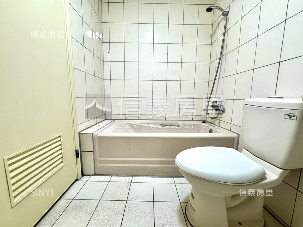 買代－南屯兩房車位房屋室內格局與周邊環境