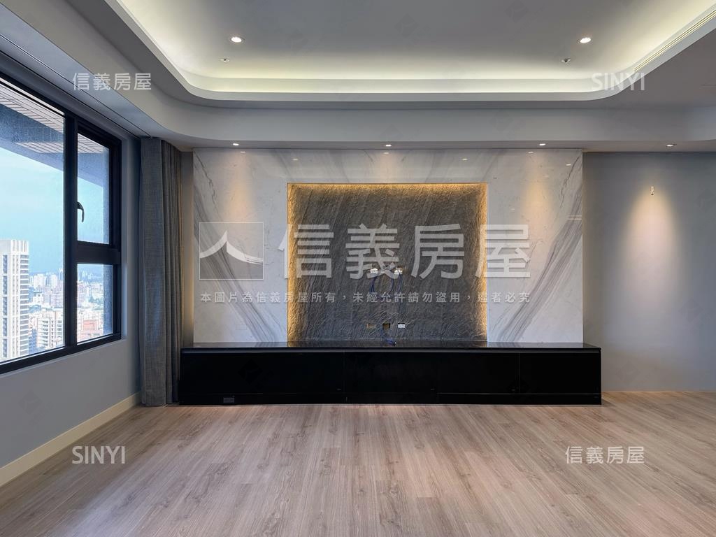 京城大苑山景三房雙平車房屋室內格局與周邊環境