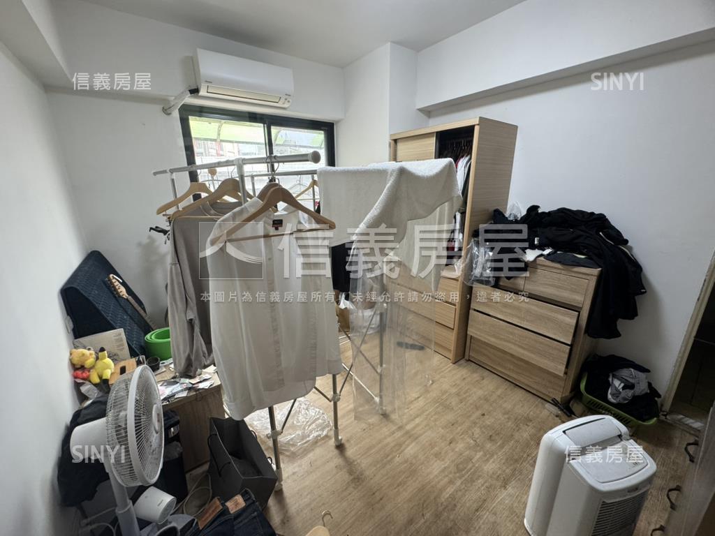 忠孝新生稀有四房房屋室內格局與周邊環境