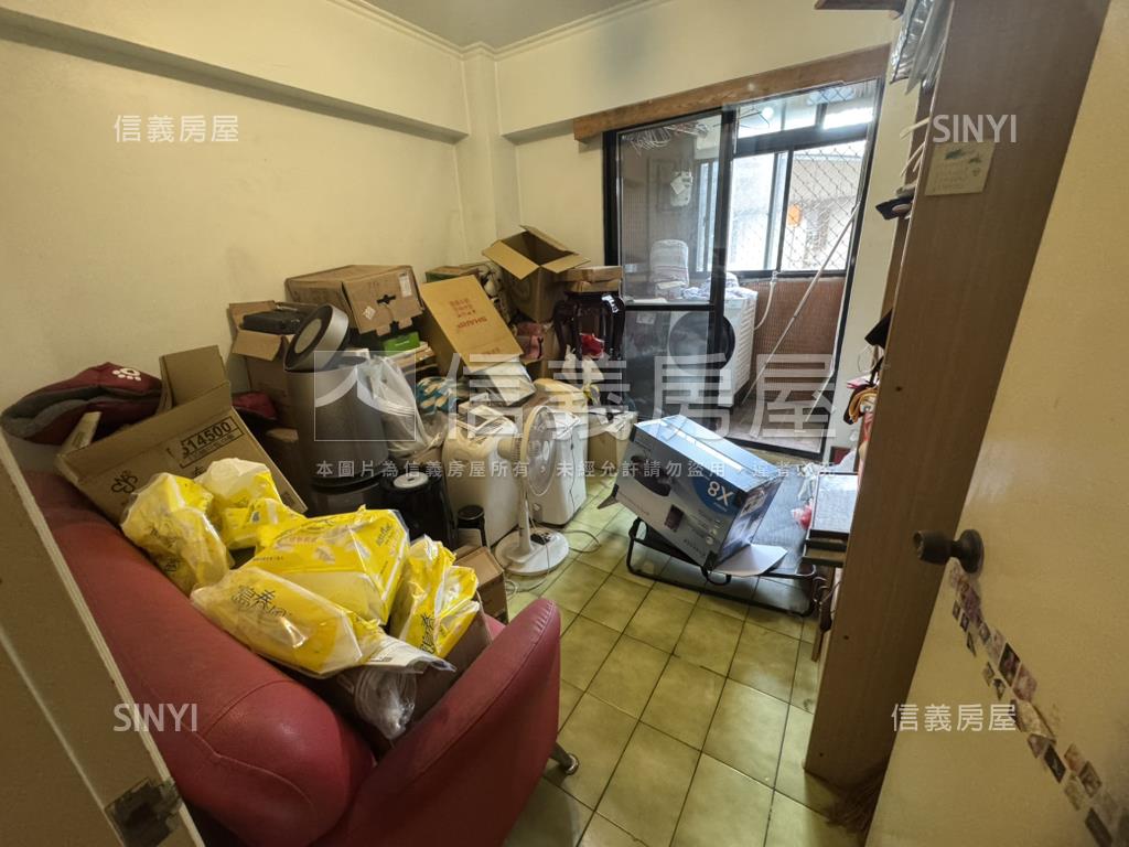 忠孝新生稀有四房房屋室內格局與周邊環境