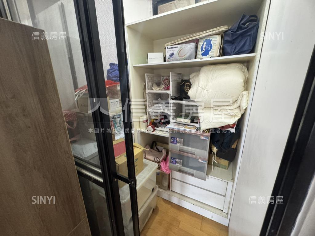 忠孝新生稀有四房房屋室內格局與周邊環境