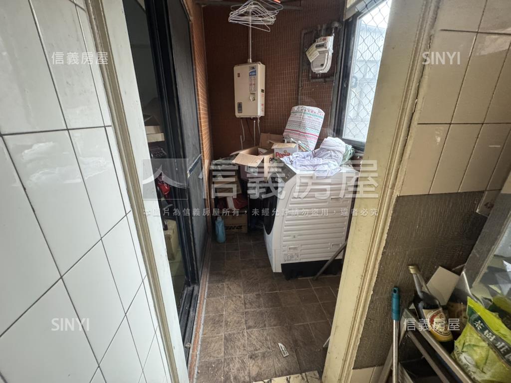 忠孝新生稀有四房房屋室內格局與周邊環境