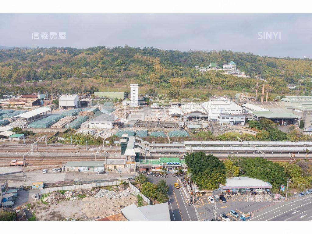 烏日雙面臨路大角地房屋室內格局與周邊環境