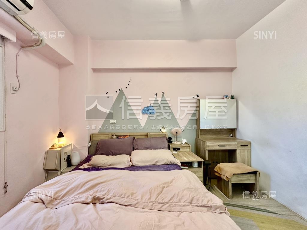 近文心國小三房車位房屋室內格局與周邊環境