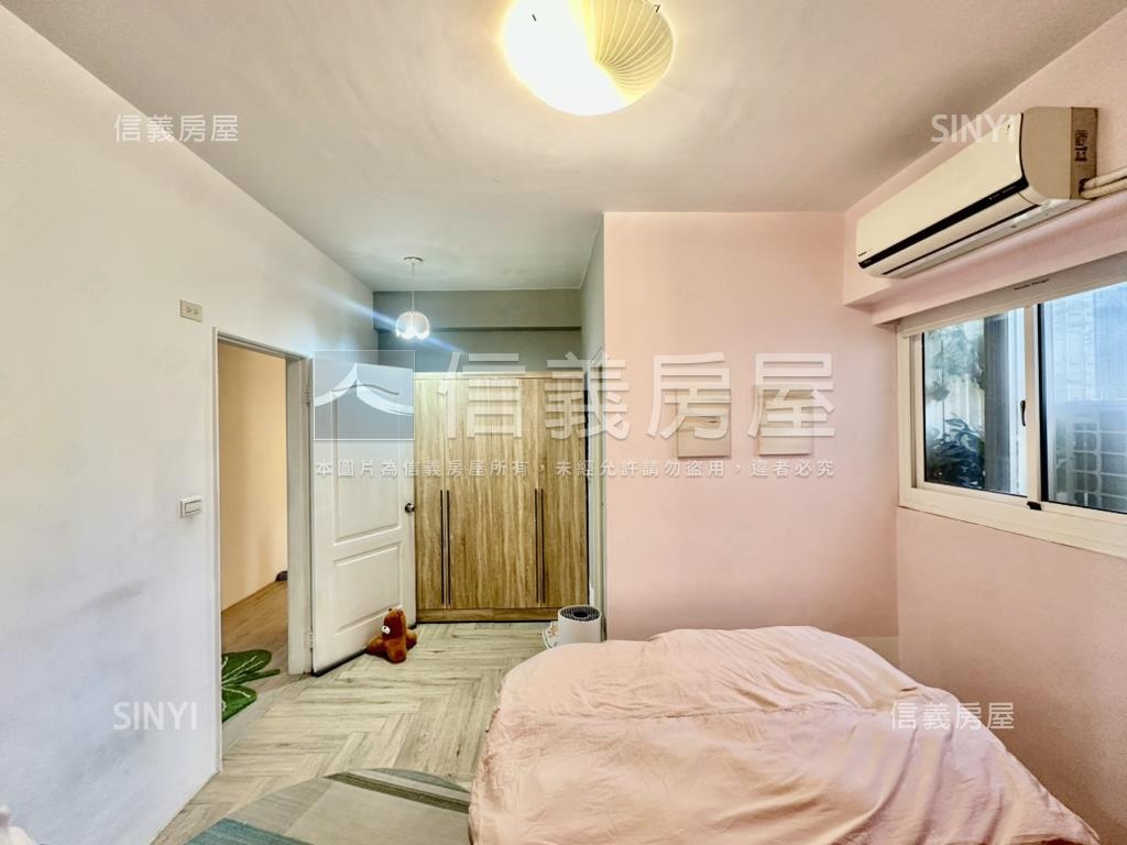 近文心國小三房車位房屋室內格局與周邊環境