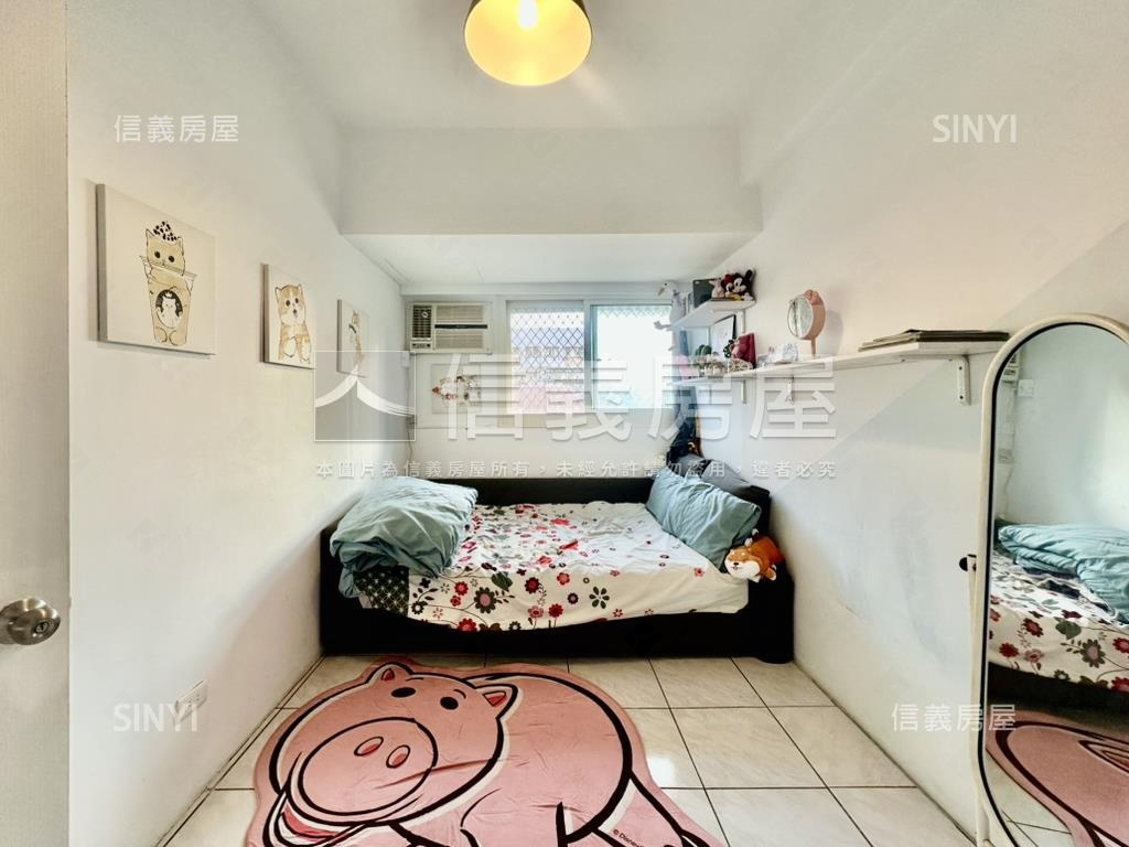 近文心國小三房車位房屋室內格局與周邊環境