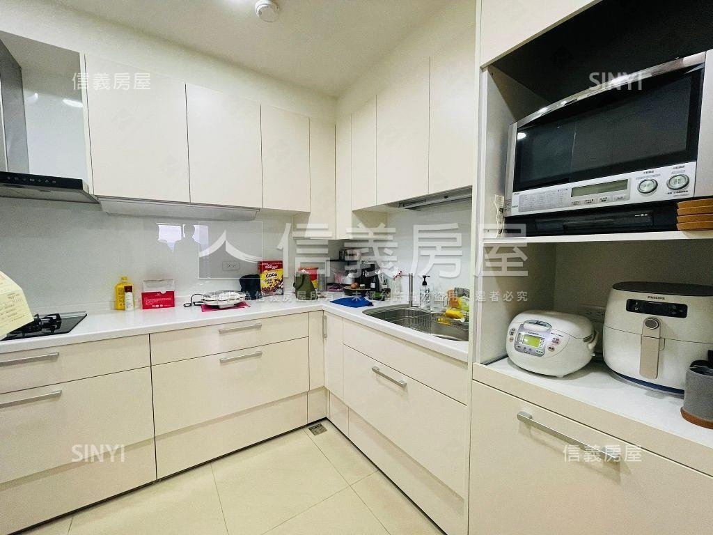 府中勝輝Ｖ１雲嶺天璟房屋室內格局與周邊環境