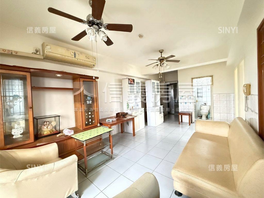 黎明路一段兩房車位房屋室內格局與周邊環境