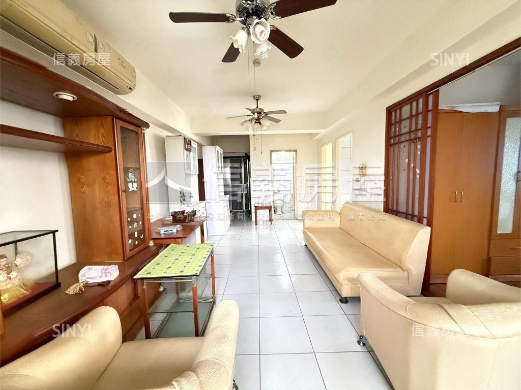 黎明路一段兩房車位房屋室內格局與周邊環境