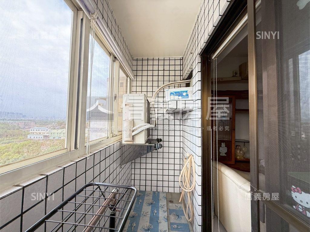 黎明路一段兩房車位房屋室內格局與周邊環境