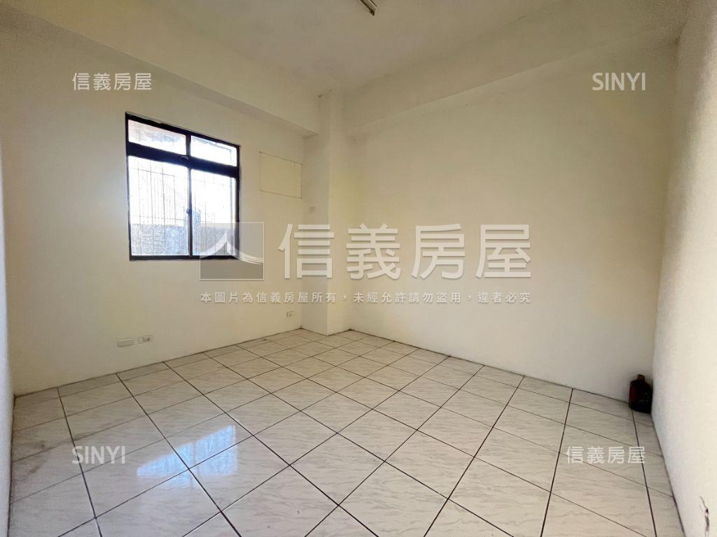 永寧皇家宮廷亮麗一樓房屋室內格局與周邊環境