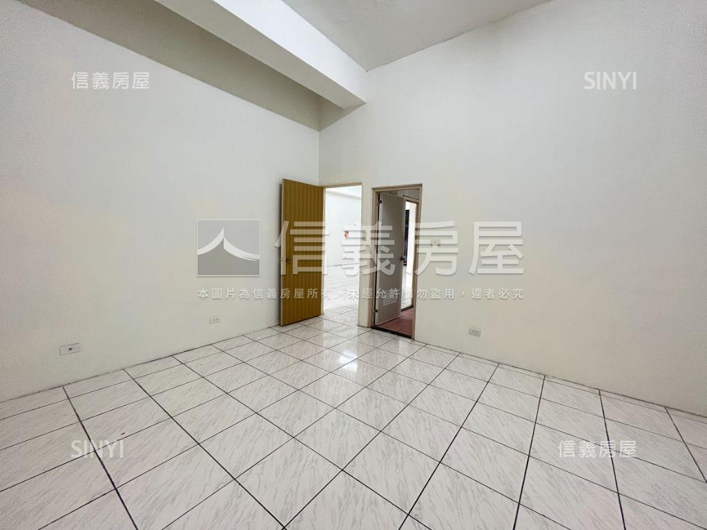 永寧皇家宮廷亮麗一樓房屋室內格局與周邊環境