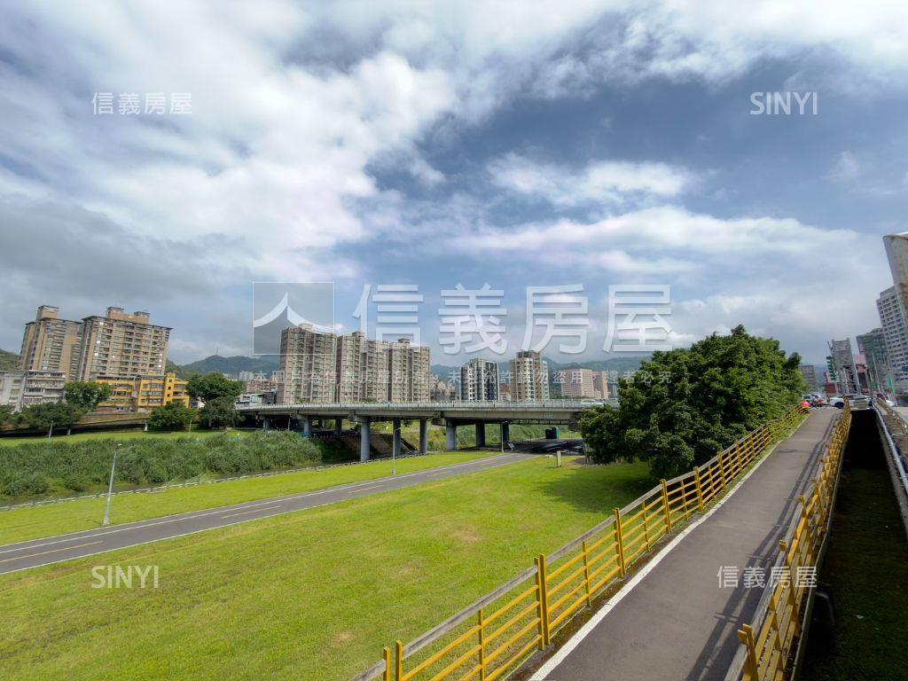 ｛吉美信義｝河景雙車大戶房屋室內格局與周邊環境