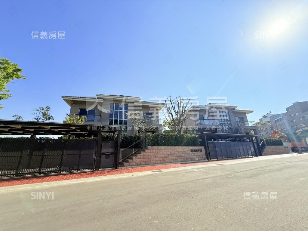 比佛利山莊超美別墅Ａ戶房屋室內格局與周邊環境
