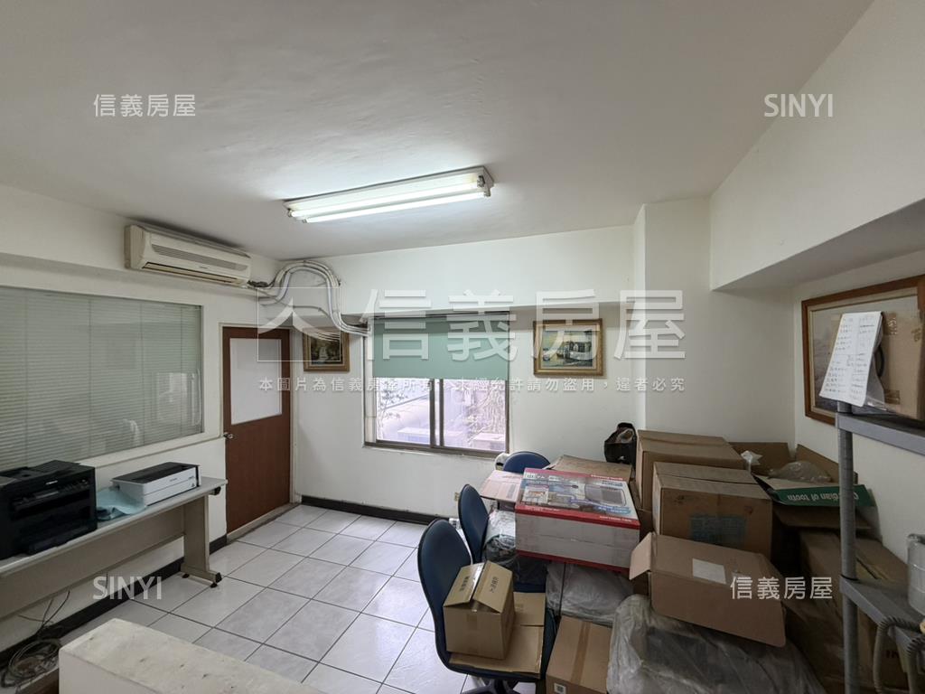 世貿商辦店面雙層大空間房屋室內格局與周邊環境
