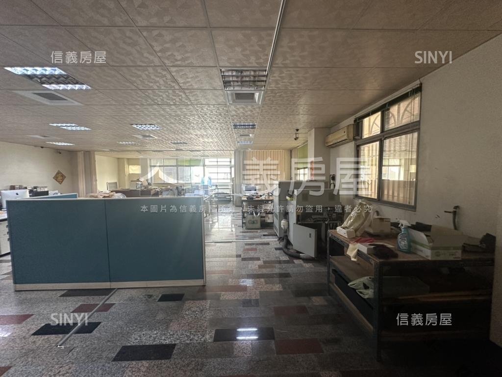 近副都心霸王店面房屋室內格局與周邊環境