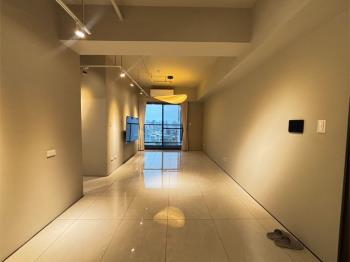 大和富居高樓三房車位