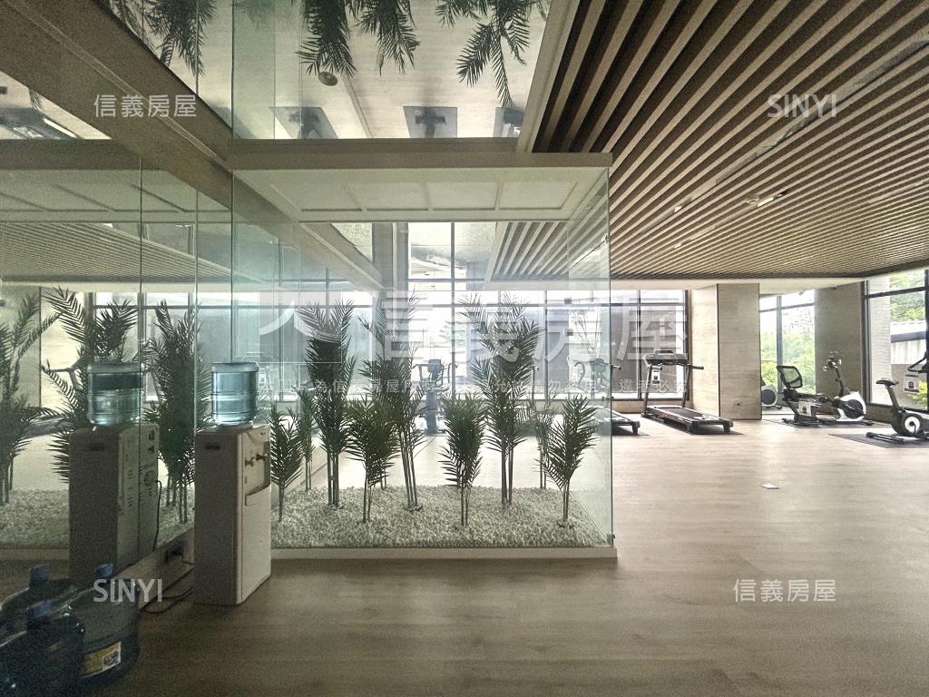 捷市悅高樓層景觀兩房車位房屋室內格局與周邊環境