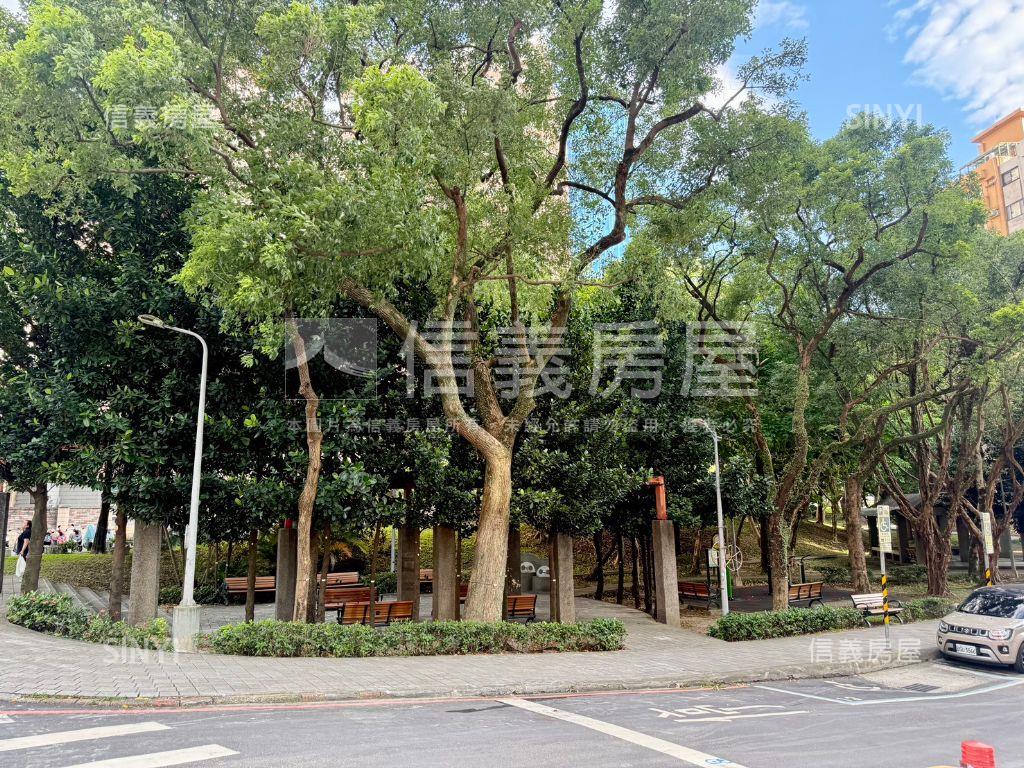 德杰宇森璽高樓稀有景觀戶房屋室內格局與周邊環境