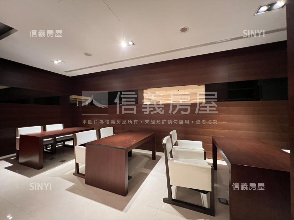 大直捷運管理美屋附車位房屋室內格局與周邊環境