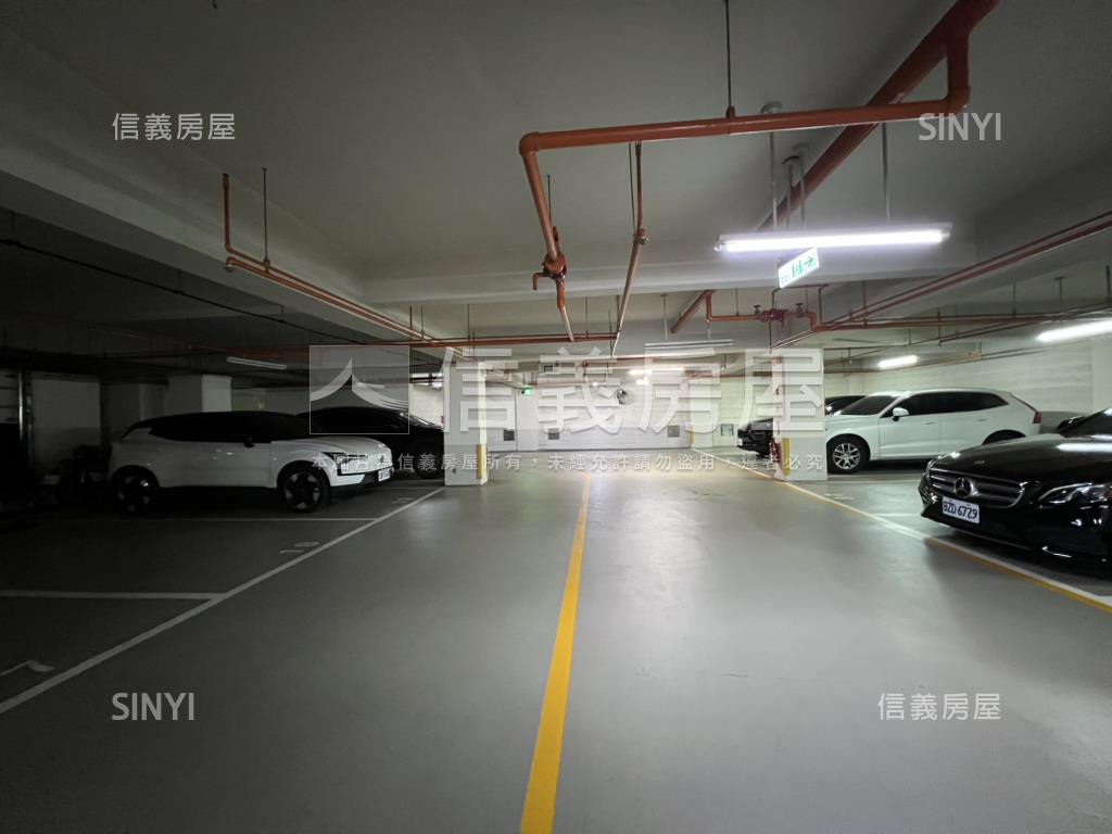 大直捷運管理美屋附車位房屋室內格局與周邊環境